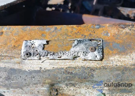 1999 Ford F-350 Lariat/Xl/Xlt z USA, uszkodzony, nr VIN 1FTSW31L3XEB27758